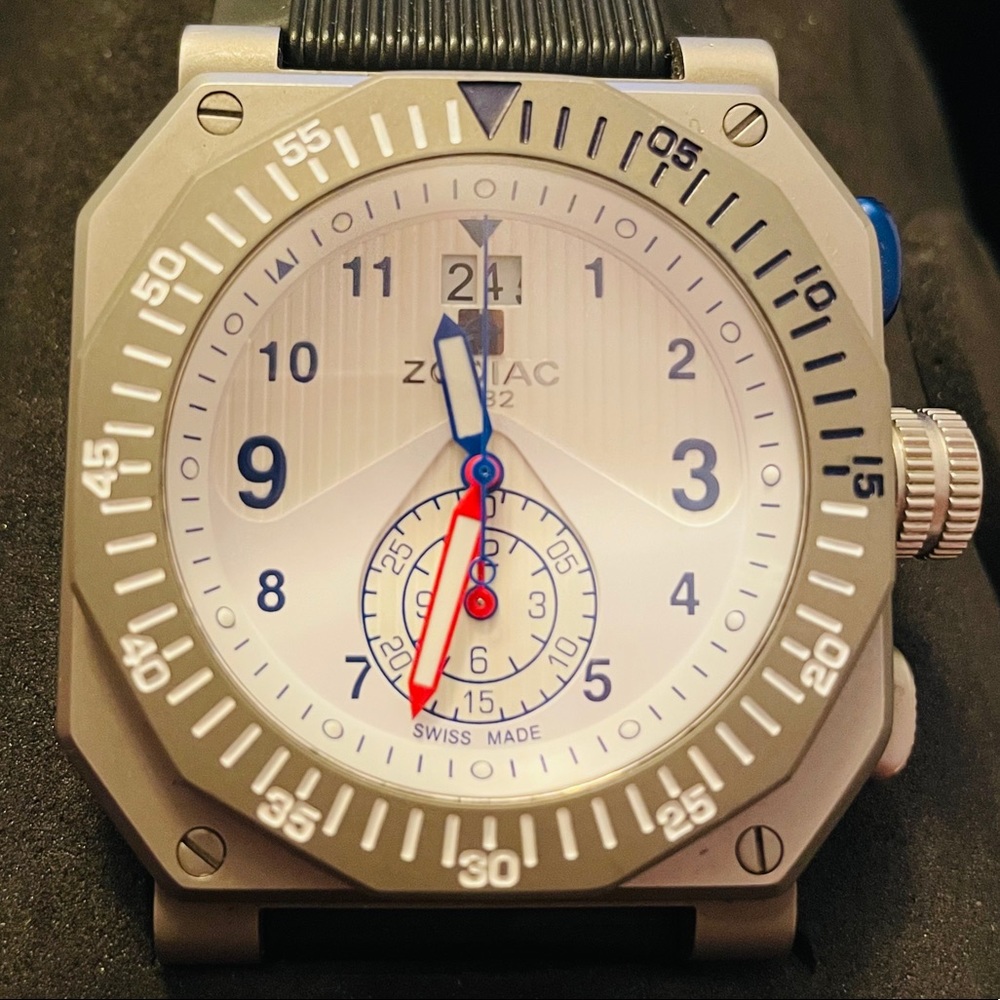Mens Watch Zodiac ZMX 01 Chronograph ZO8500